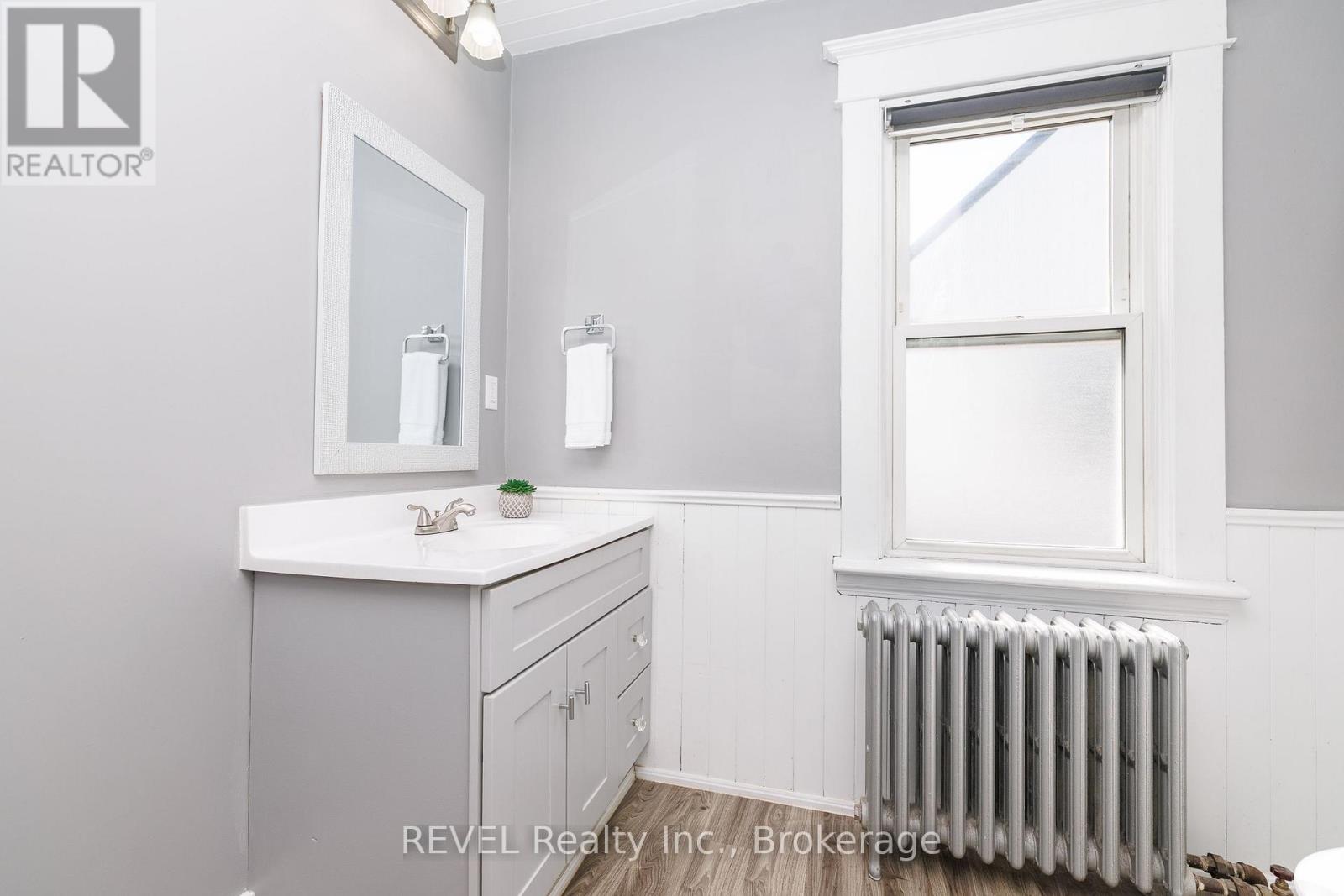 14 Battle Street, Thorold, Ontario  L2V 3W2 - Photo 21 - X13767986