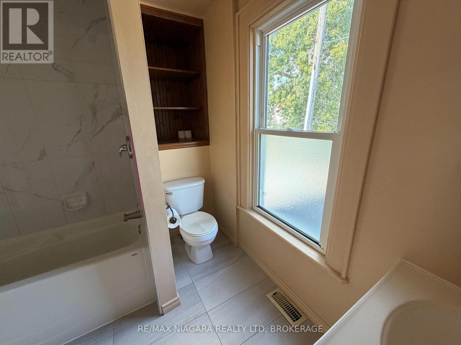 4712 Cookman Crescent, Niagara Falls, Ontario  L2E 1C2 - Photo 9 - X13768654