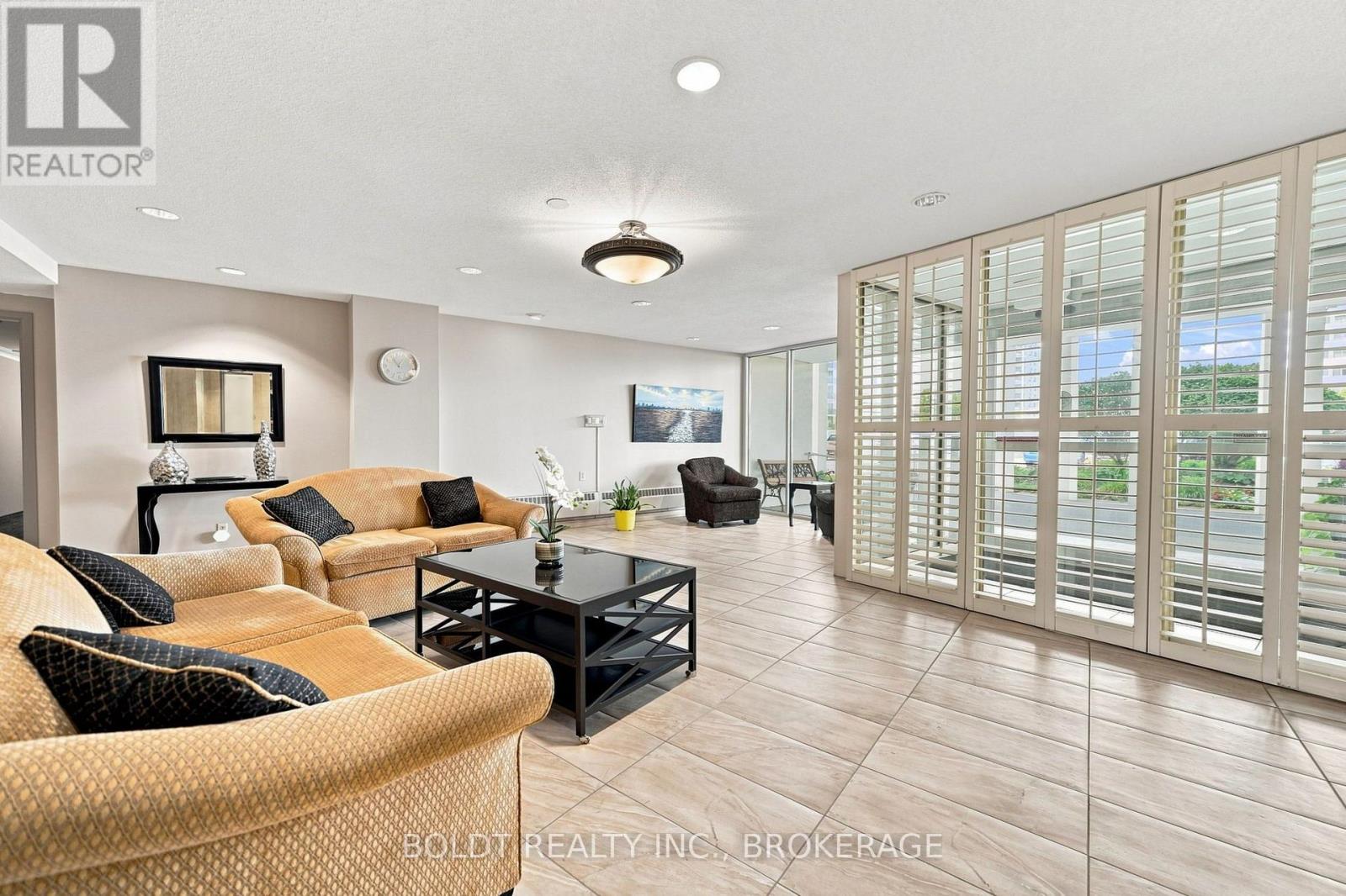 1008 - 35 Towering Heights Boulevard, St. Catharines, Ontario  L2T 3G8 - Photo 6 - X13768920