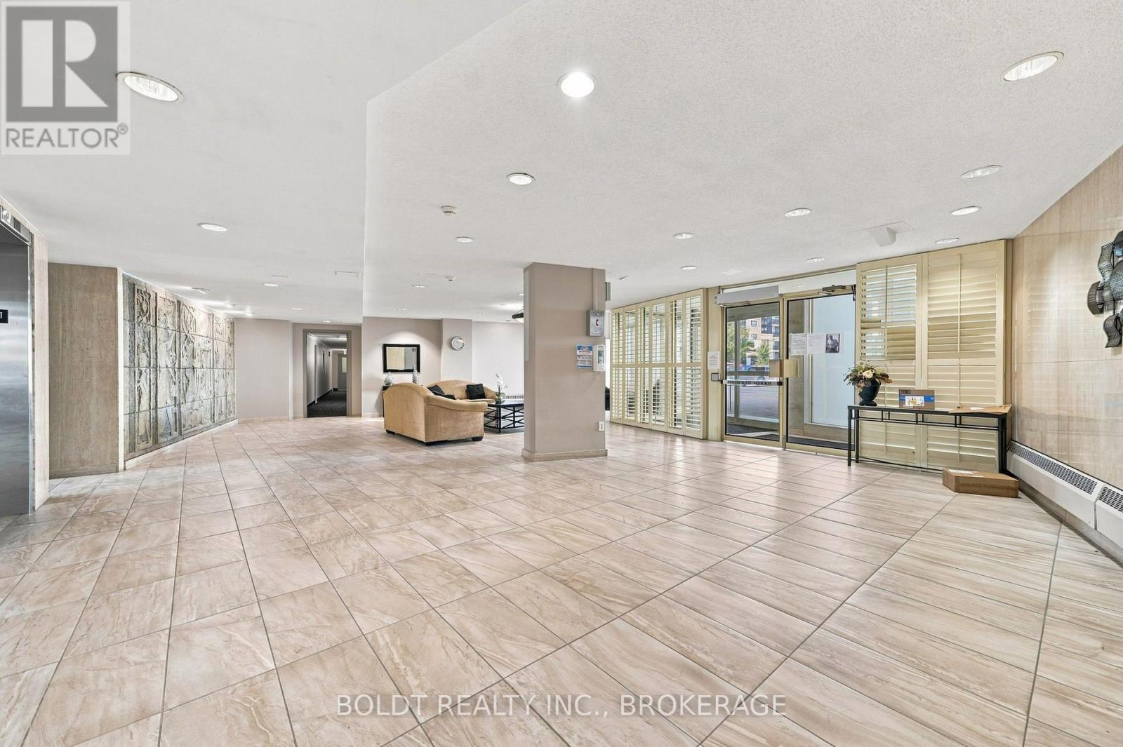 1008 - 35 Towering Heights Boulevard, St. Catharines, Ontario  L2T 3G8 - Photo 8 - X13768920
