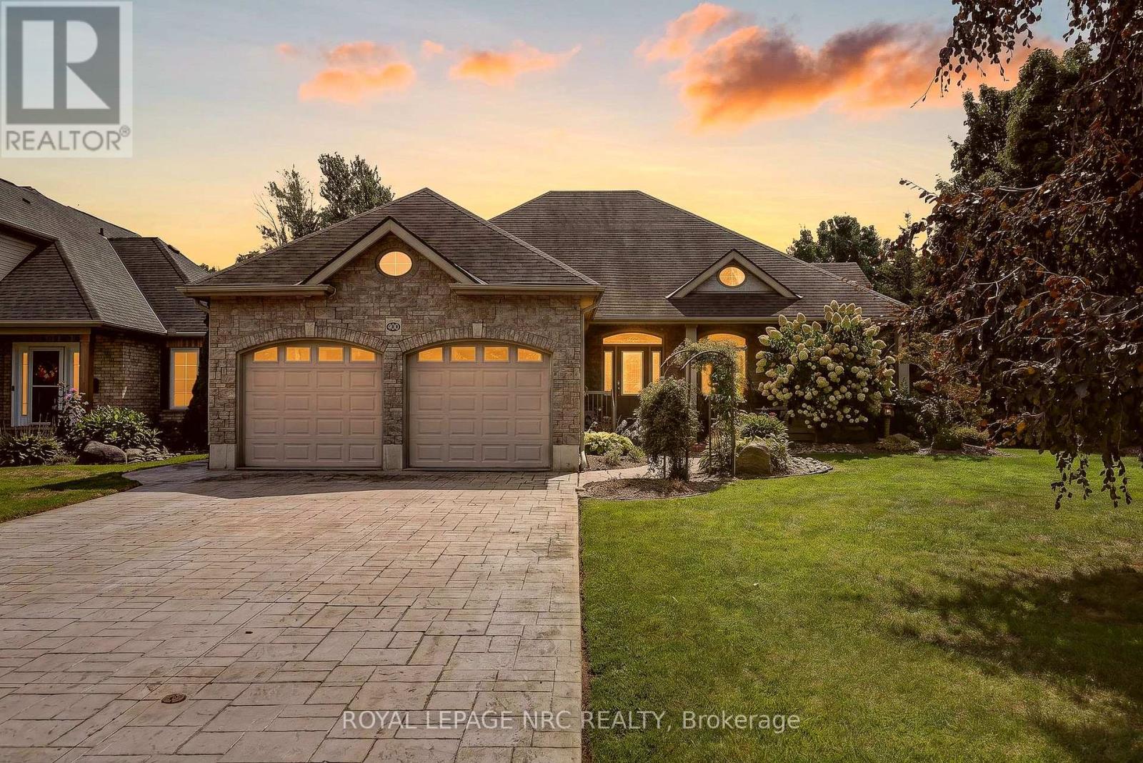 400 LAKEVIEW DRIVE, Woodstock, Ontario