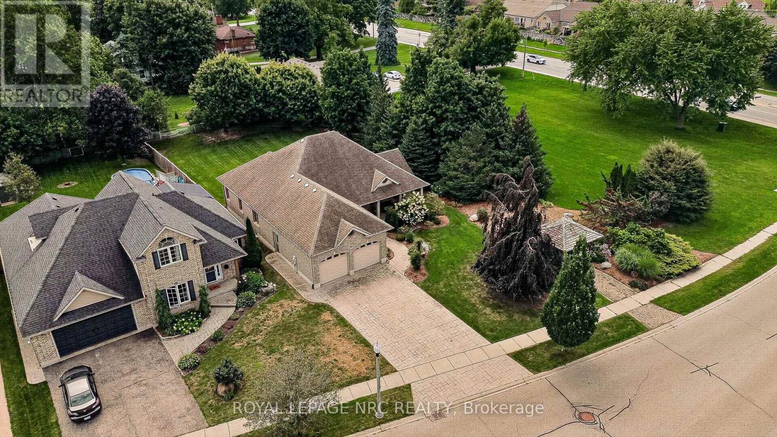 400 Lakeview Drive, Woodstock, Ontario  N4T 1V3 - Photo 2 - X13769302