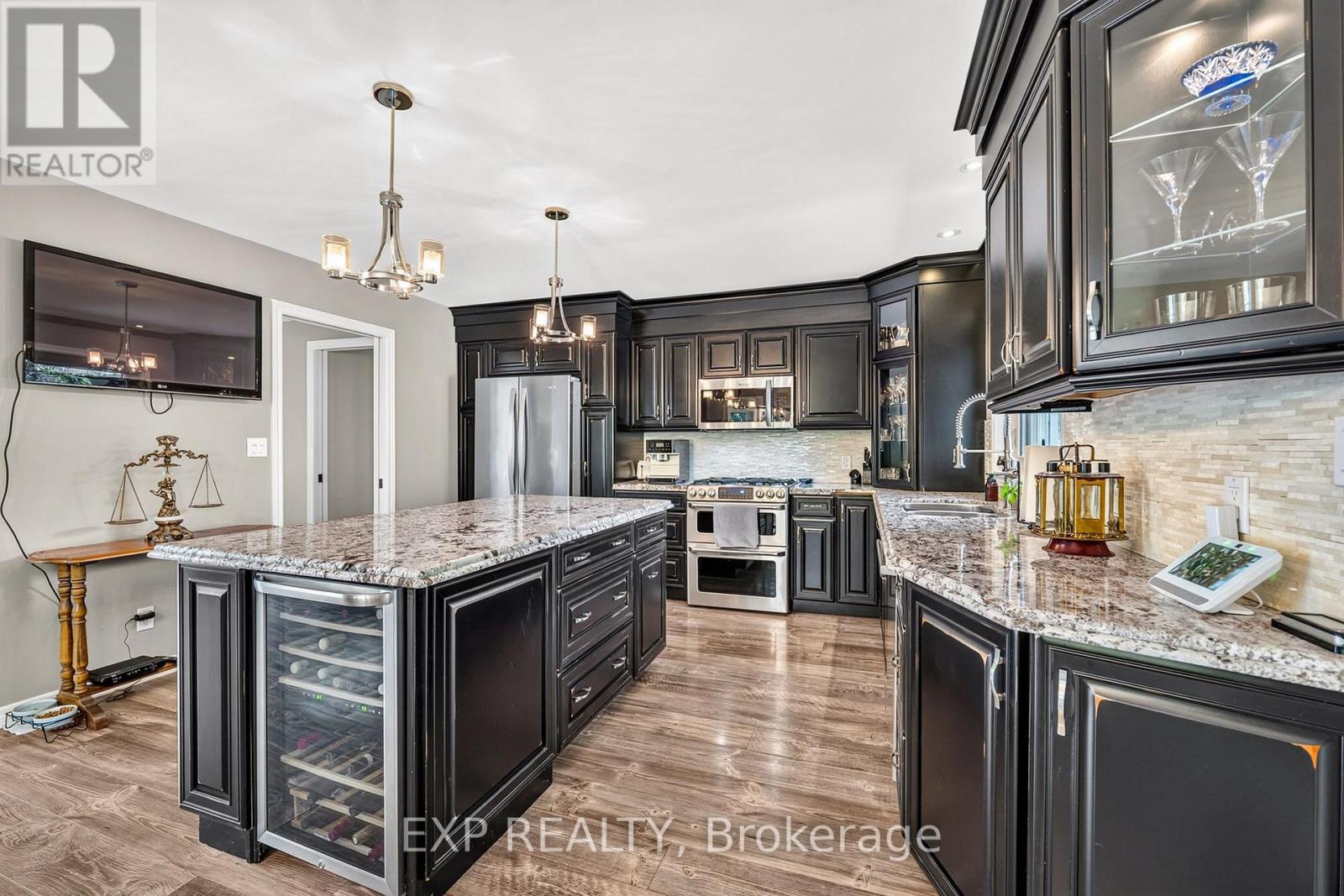 915 Burleigh Road N, Fort Erie, Ontario  L0S 1N0 - Photo 10 - X13769476