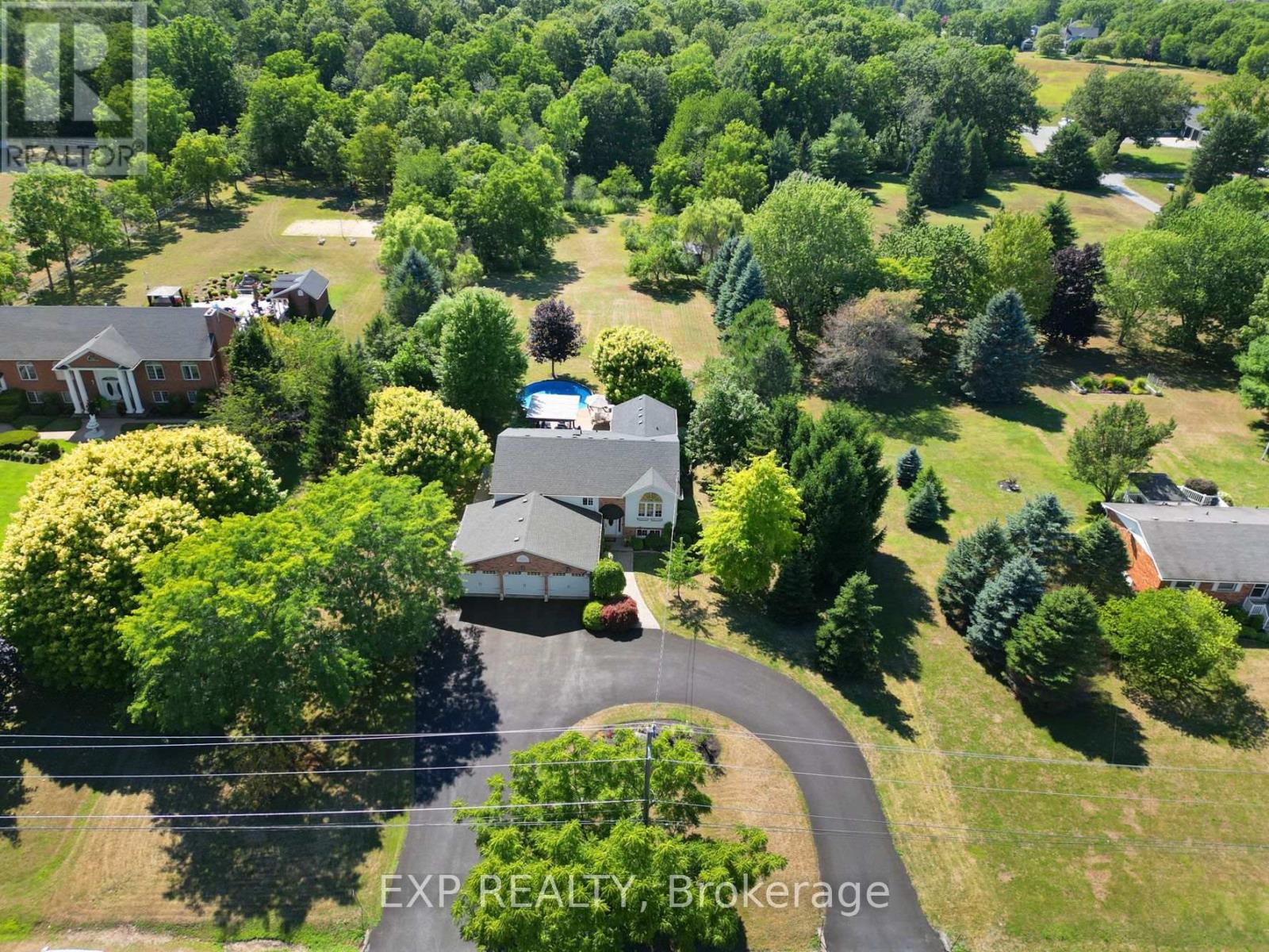 915 Burleigh Road N, Fort Erie, Ontario  L0S 1N0 - Photo 2 - X13769476