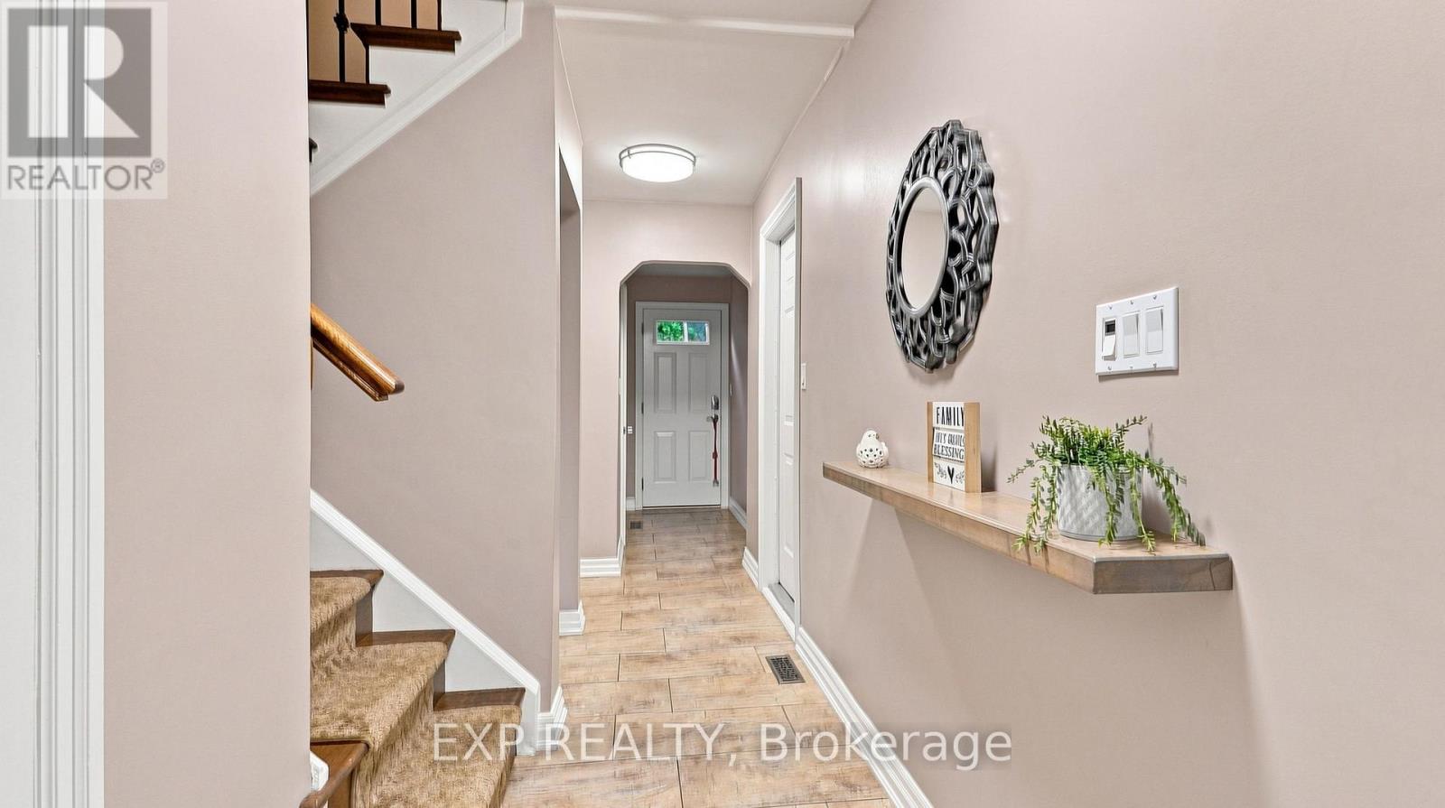 73 Westgate Park Drive, St. Catharines, Ontario  L2N 6K1 - Photo 4 - X13769552