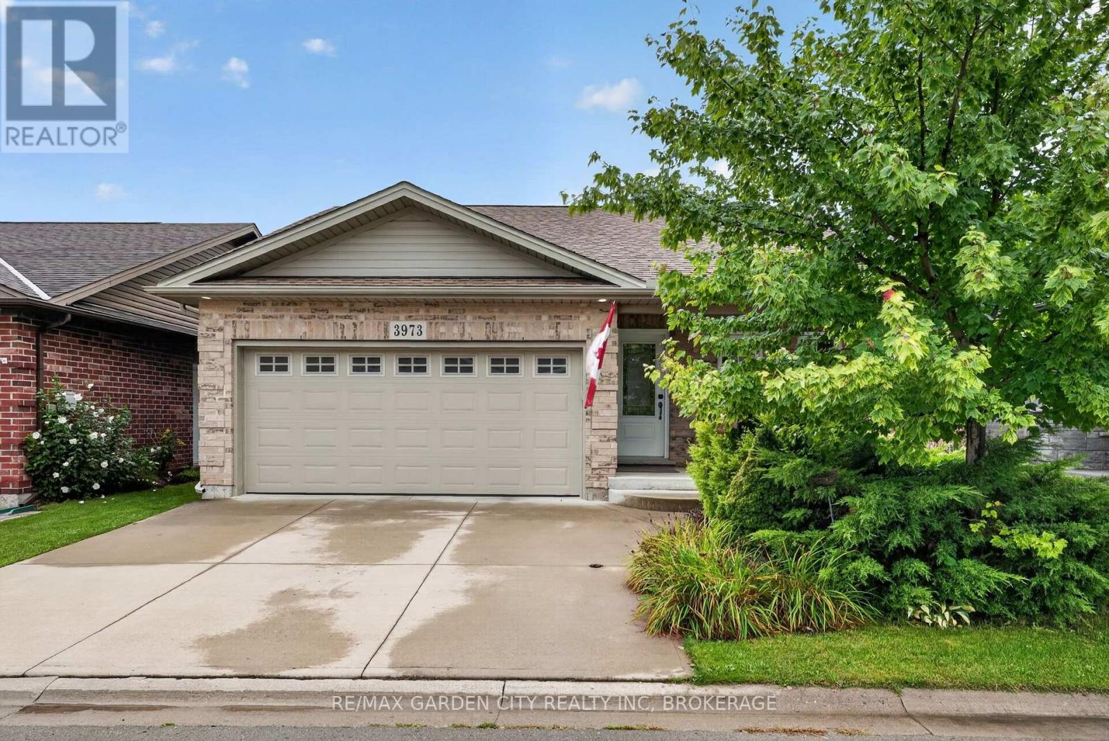 3973 Sunset Lane, Lincoln, Ontario  L0R 2C0 - Photo 3 - X13769586