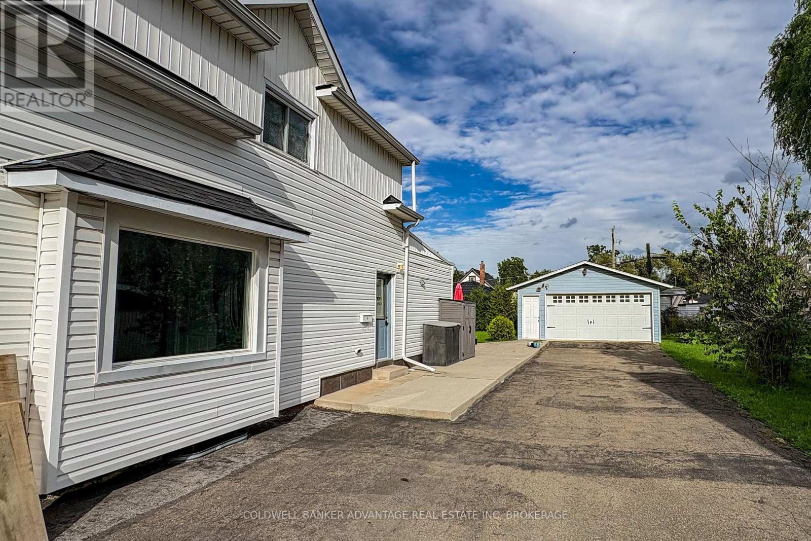 13 Alberta Street, Welland, Ontario  L3B 2V6 - Photo 3 - X13769924