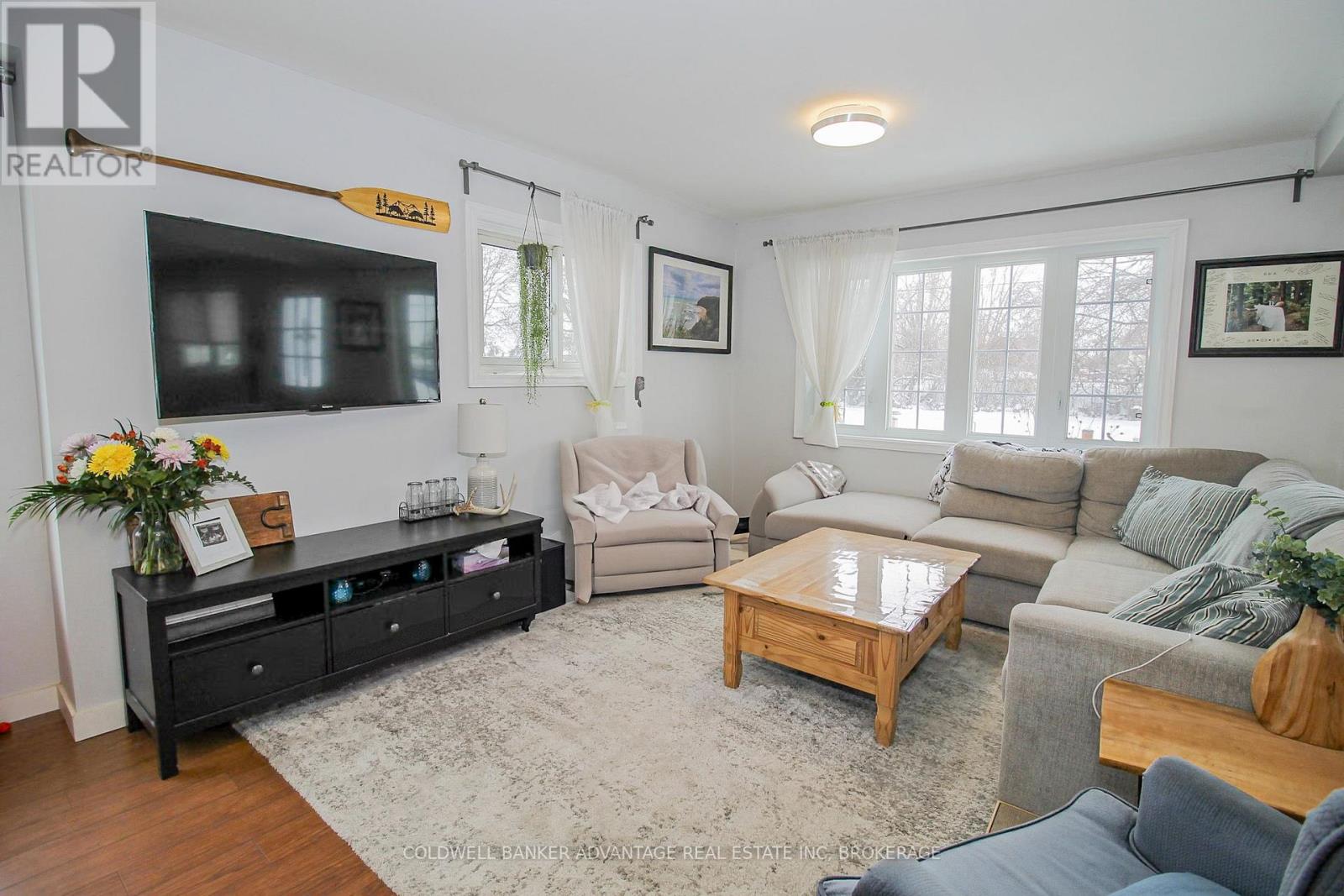 13 Alberta Street, Welland, Ontario  L3B 2V6 - Photo 4 - X13769924