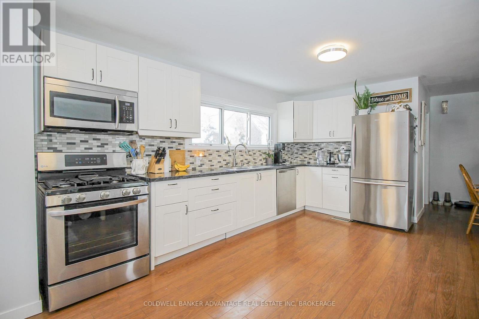 13 Alberta Street, Welland, Ontario  L3B 2V6 - Photo 5 - X13769924
