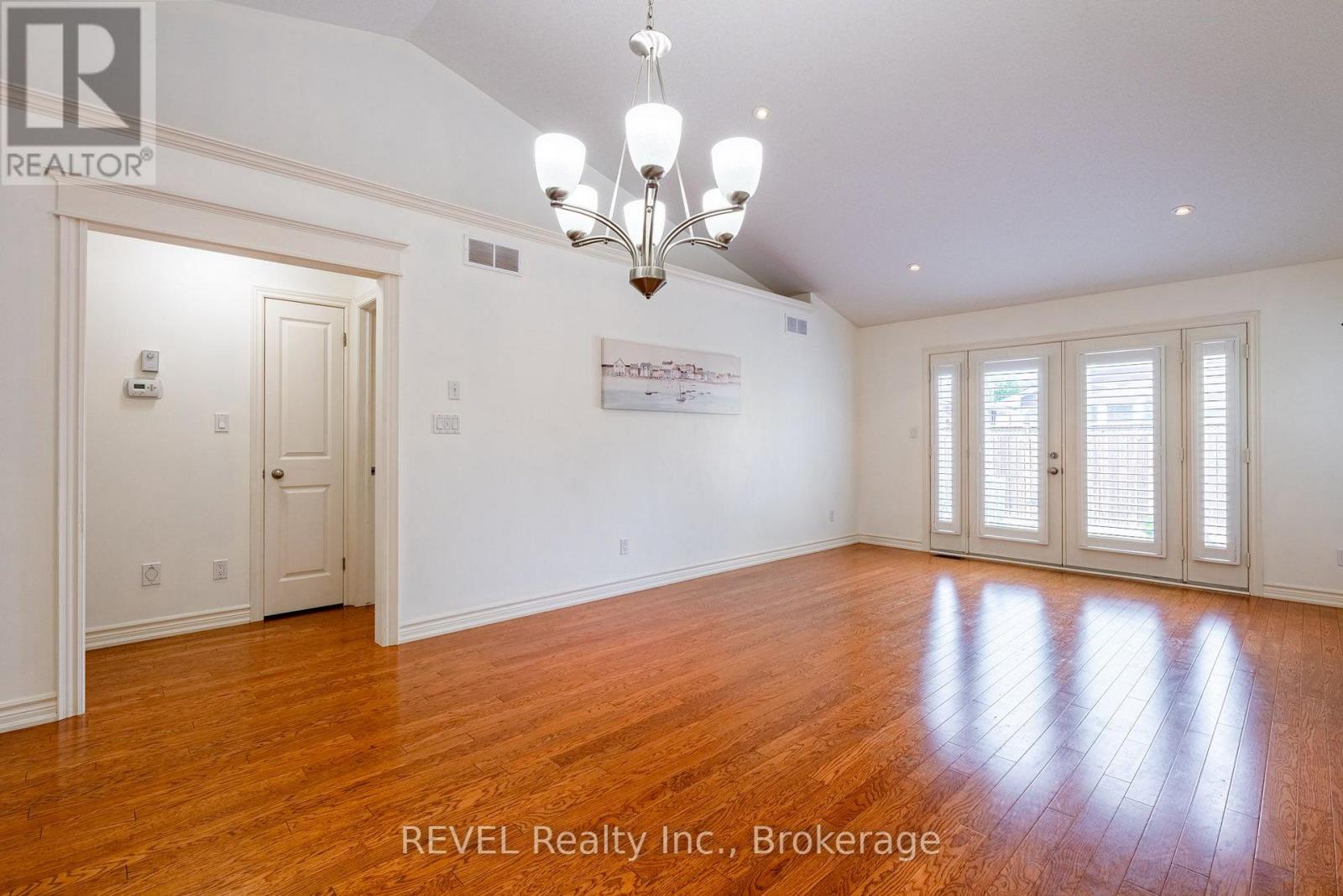 23 Myrtle Avenue, St. Catharines, Ontario  L2M 5W2 - Photo 17 - X13770190