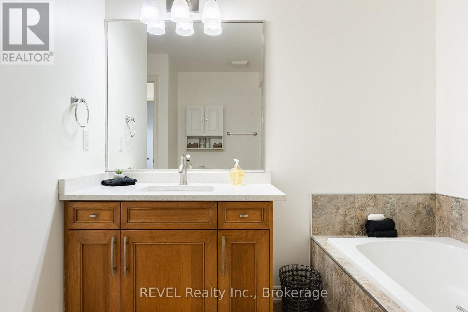 23 Myrtle Avenue, St. Catharines, Ontario  L2M 5W2 - Photo 24 - X13770190