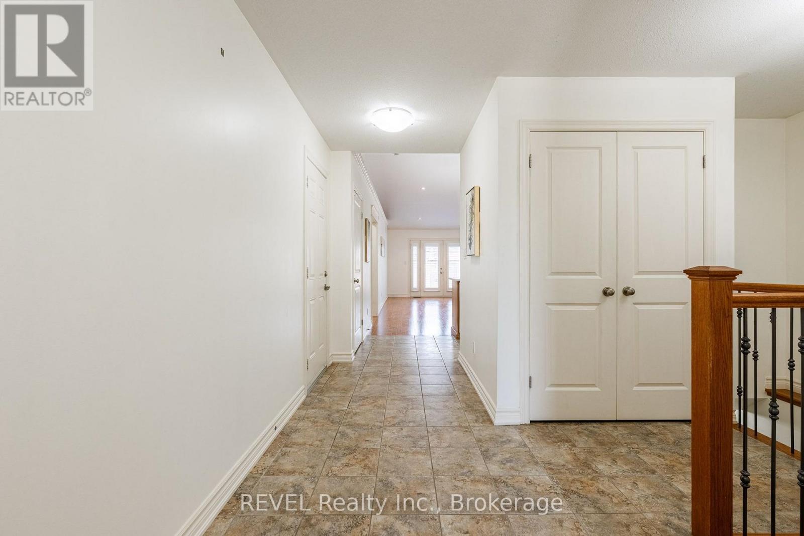 23 Myrtle Avenue, St. Catharines, Ontario  L2M 5W2 - Photo 4 - X13770190