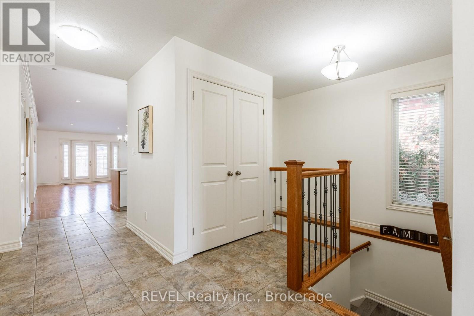 23 Myrtle Avenue, St. Catharines, Ontario  L2M 5W2 - Photo 5 - X13770190