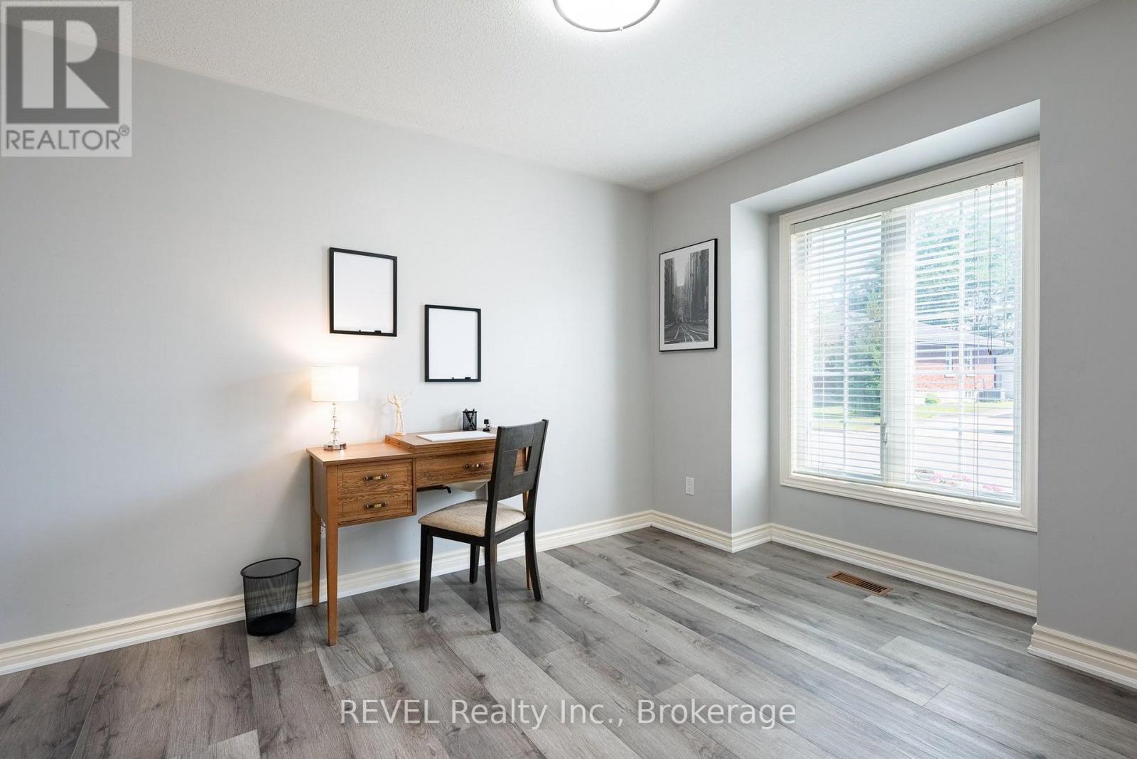 23 Myrtle Avenue, St. Catharines, Ontario  L2M 5W2 - Photo 6 - X13770190