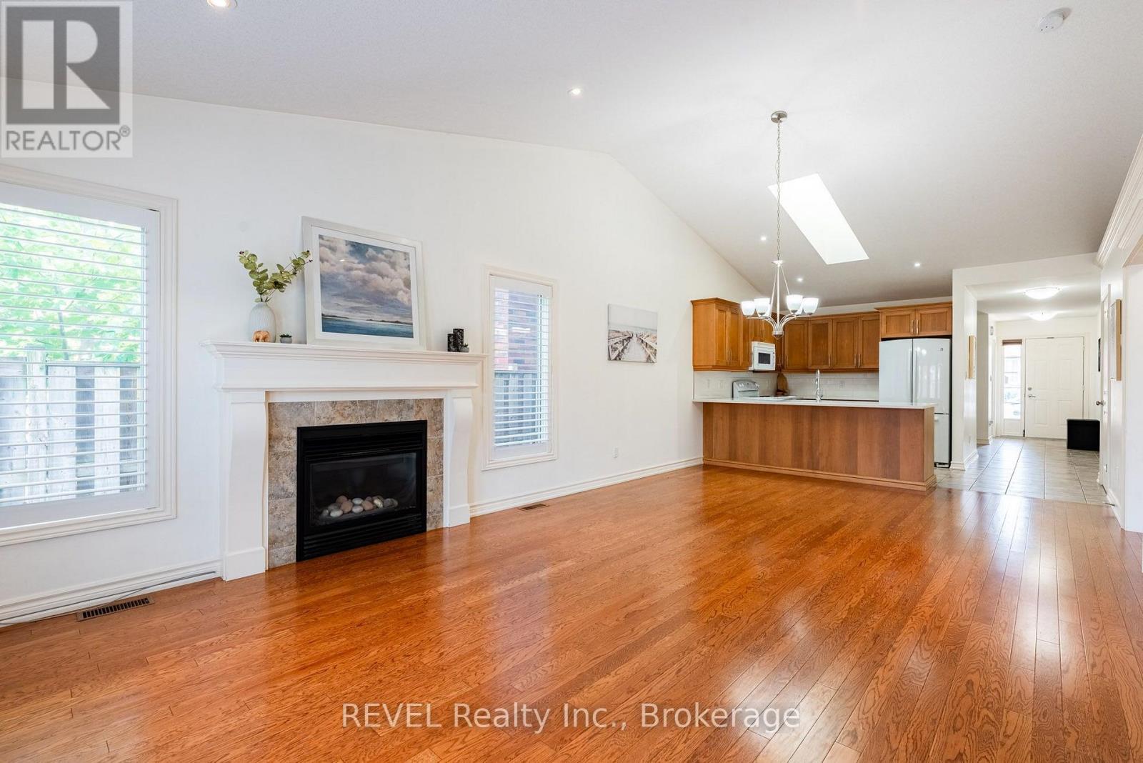 23 Myrtle Avenue, St. Catharines, Ontario  L2M 5W2 - Photo 8 - X13770190