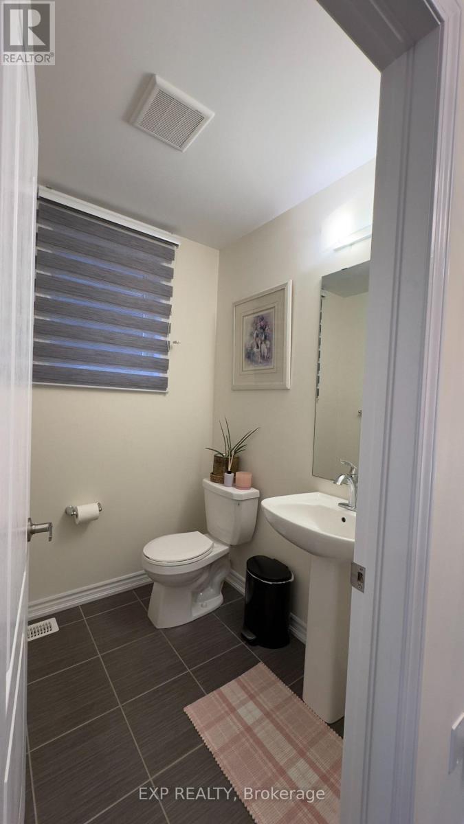190 Explorer Way, Thorold, Ontario  L2V 0K3 - Photo 12 - X13770206