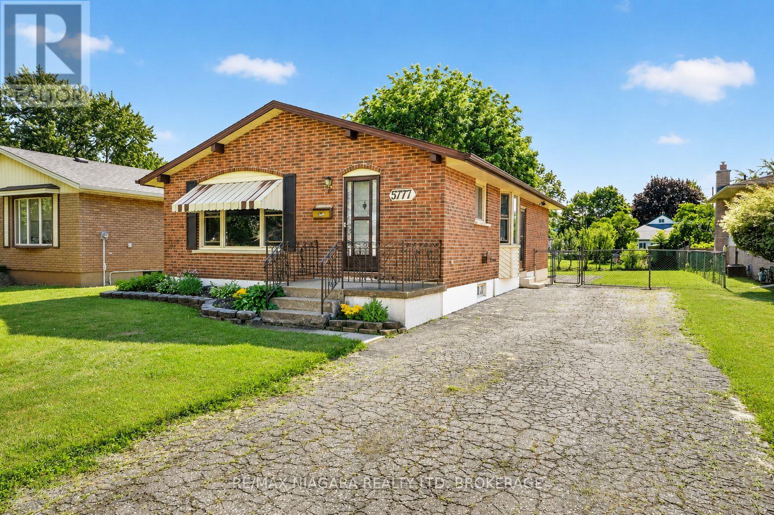 5777 Sunnylea Crescent, Niagara Falls, Ontario  L2G 2S1 - Photo 2 - X13771174