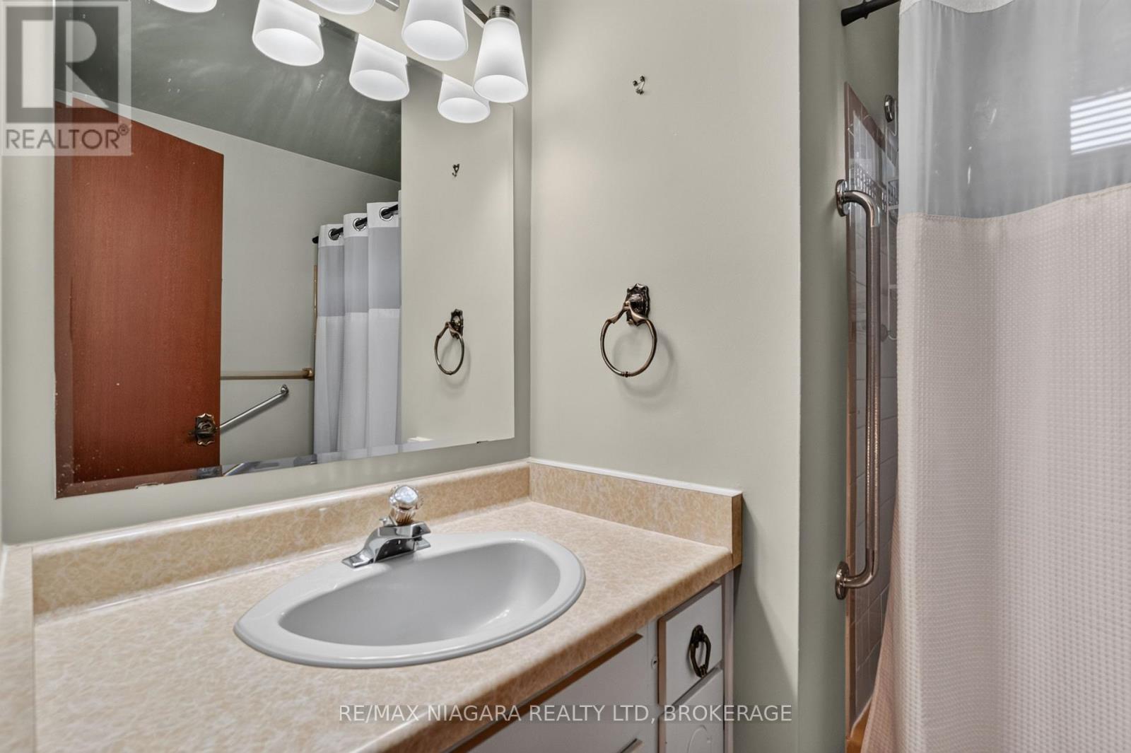 5777 Sunnylea Crescent, Niagara Falls, Ontario  L2G 2S1 - Photo 26 - X13771174