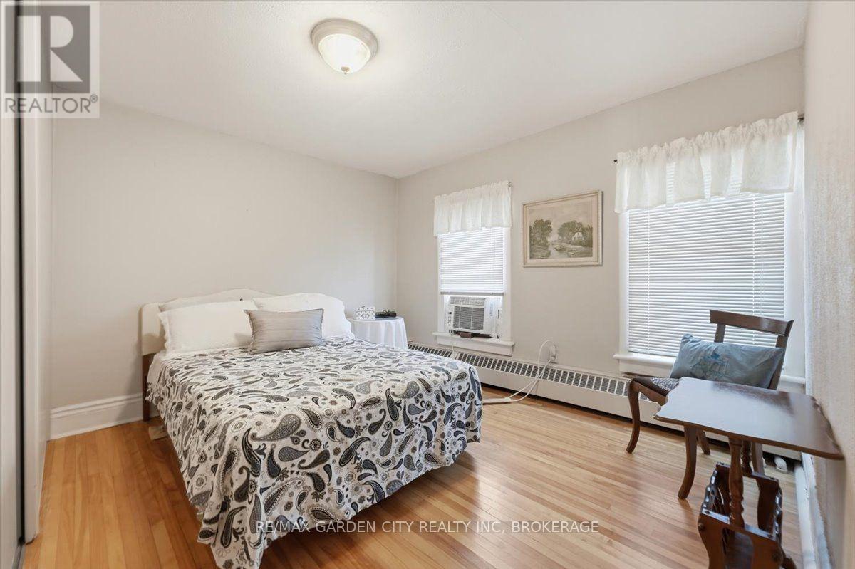 70 Lowell Avenue, St. Catharines, Ontario  L3R 2E1 - Photo 15 - X13771374