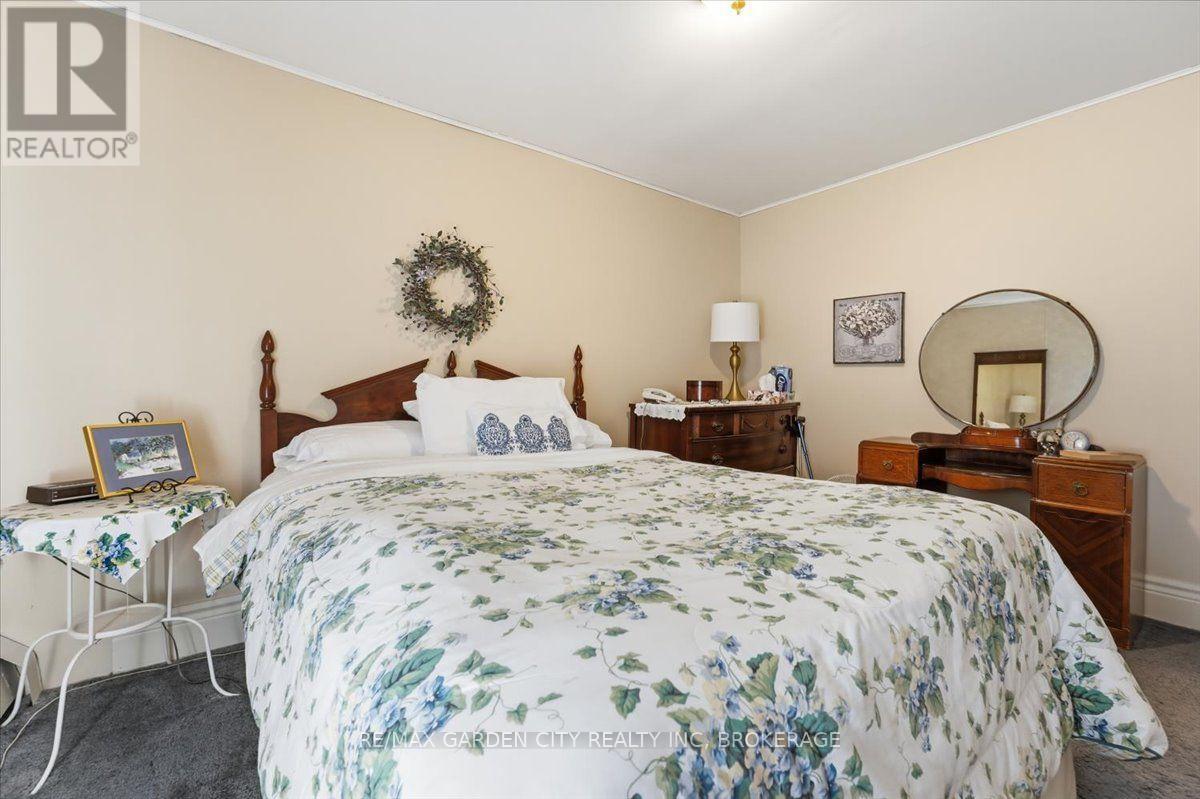 70 Lowell Avenue, St. Catharines, Ontario  L3R 2E1 - Photo 18 - X13771374
