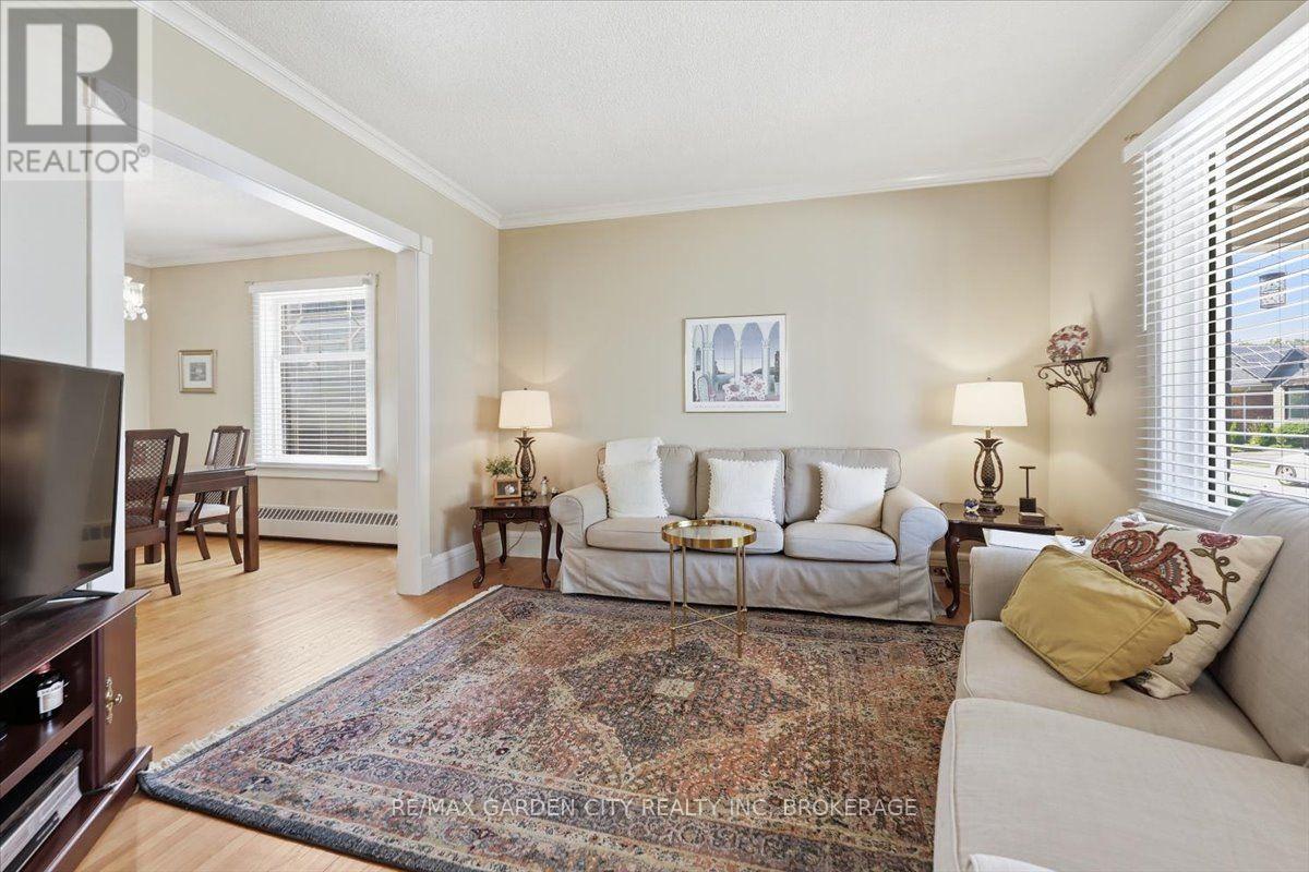 70 Lowell Avenue, St. Catharines, Ontario  L3R 2E1 - Photo 7 - X13771374