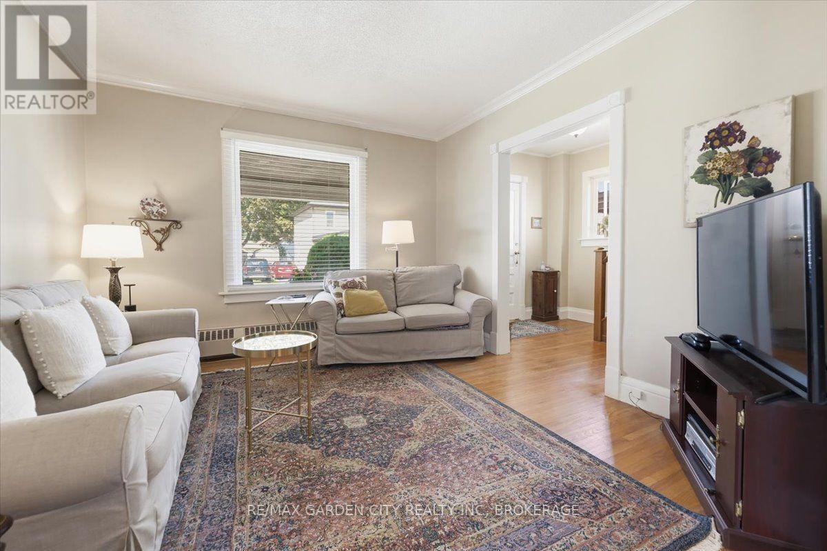 70 Lowell Avenue, St. Catharines, Ontario  L3R 2E1 - Photo 8 - X13771374