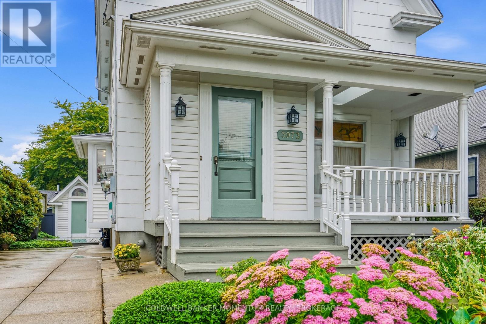 3973 St Peter Avenue, Niagara Falls, Ontario  L2J 2N9 - Photo 2 - X13771574