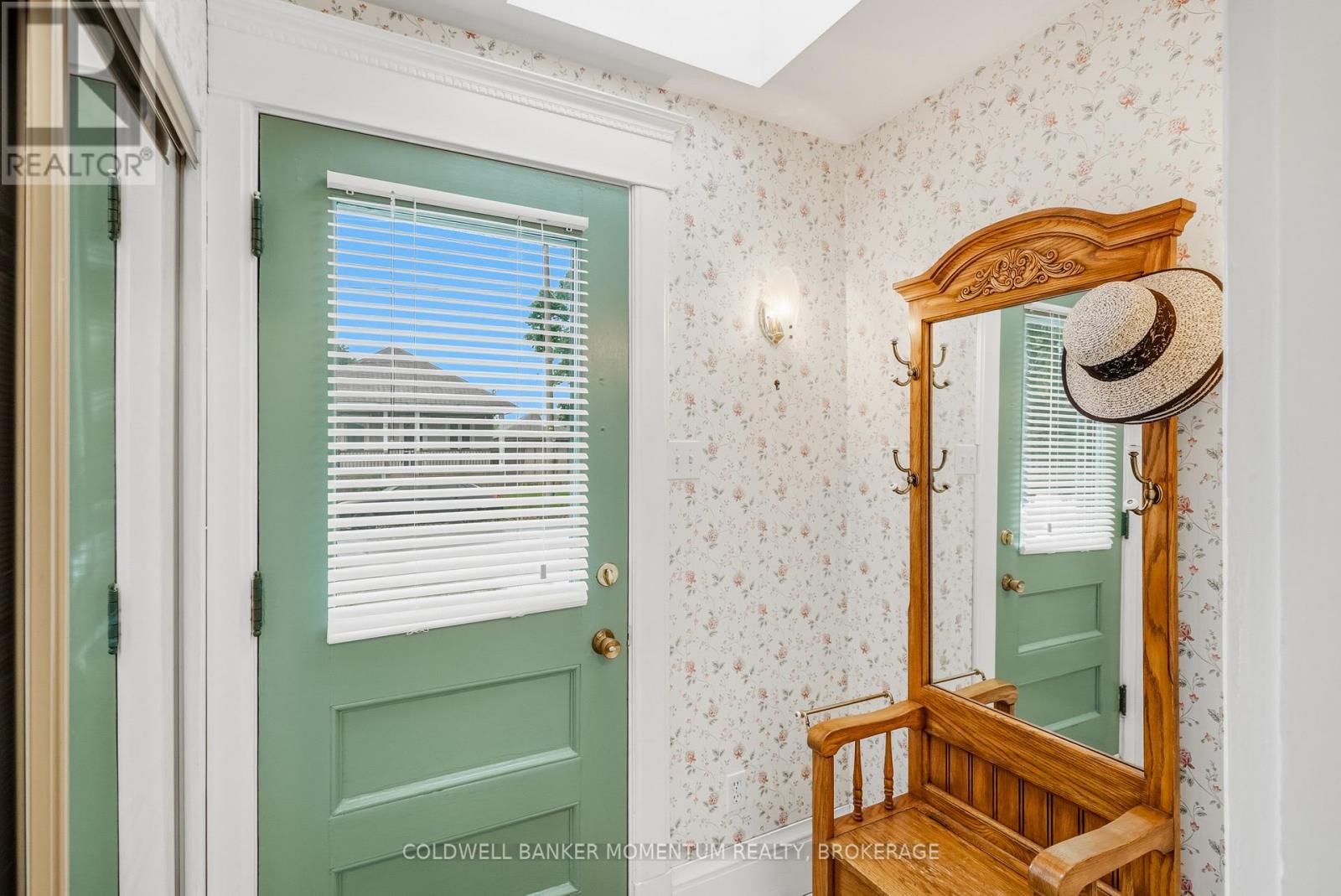 3973 St Peter Avenue, Niagara Falls, Ontario  L2J 2N9 - Photo 4 - X13771574