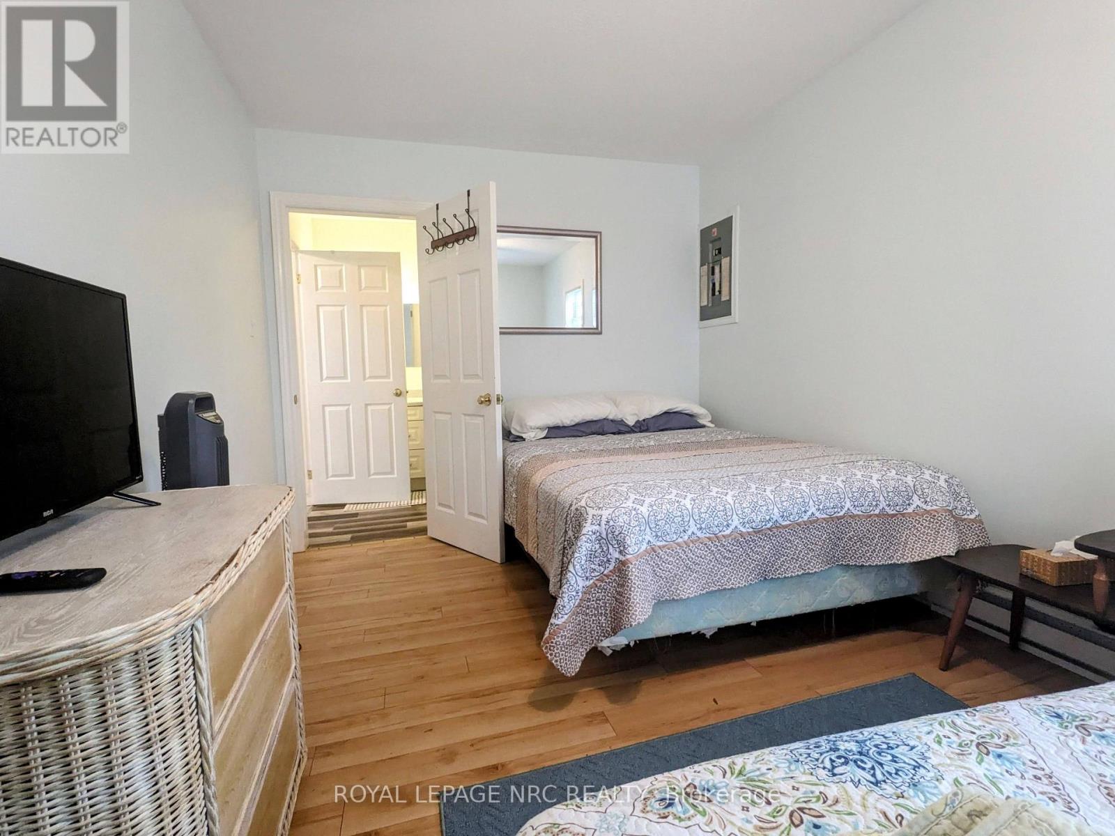 B - 370 Beechwood Avenue, Fort Erie, Ontario  L0S 1B0 - Photo 10 - X13772488
