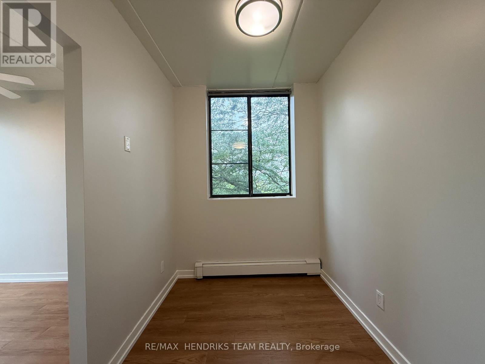B401 - 80 Rockwood Avenue, St. Catharines, Ontario  L2P 3P2 - Photo 4 - X13772694