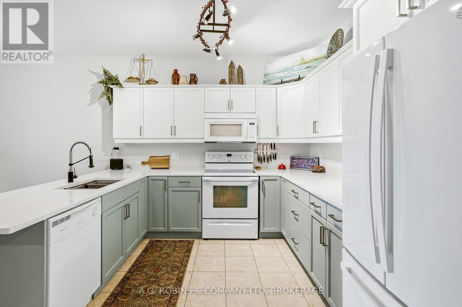 98 Maple Street, Port Colborne, Ontario  L3K 6G7 - Photo 8 - X13772734