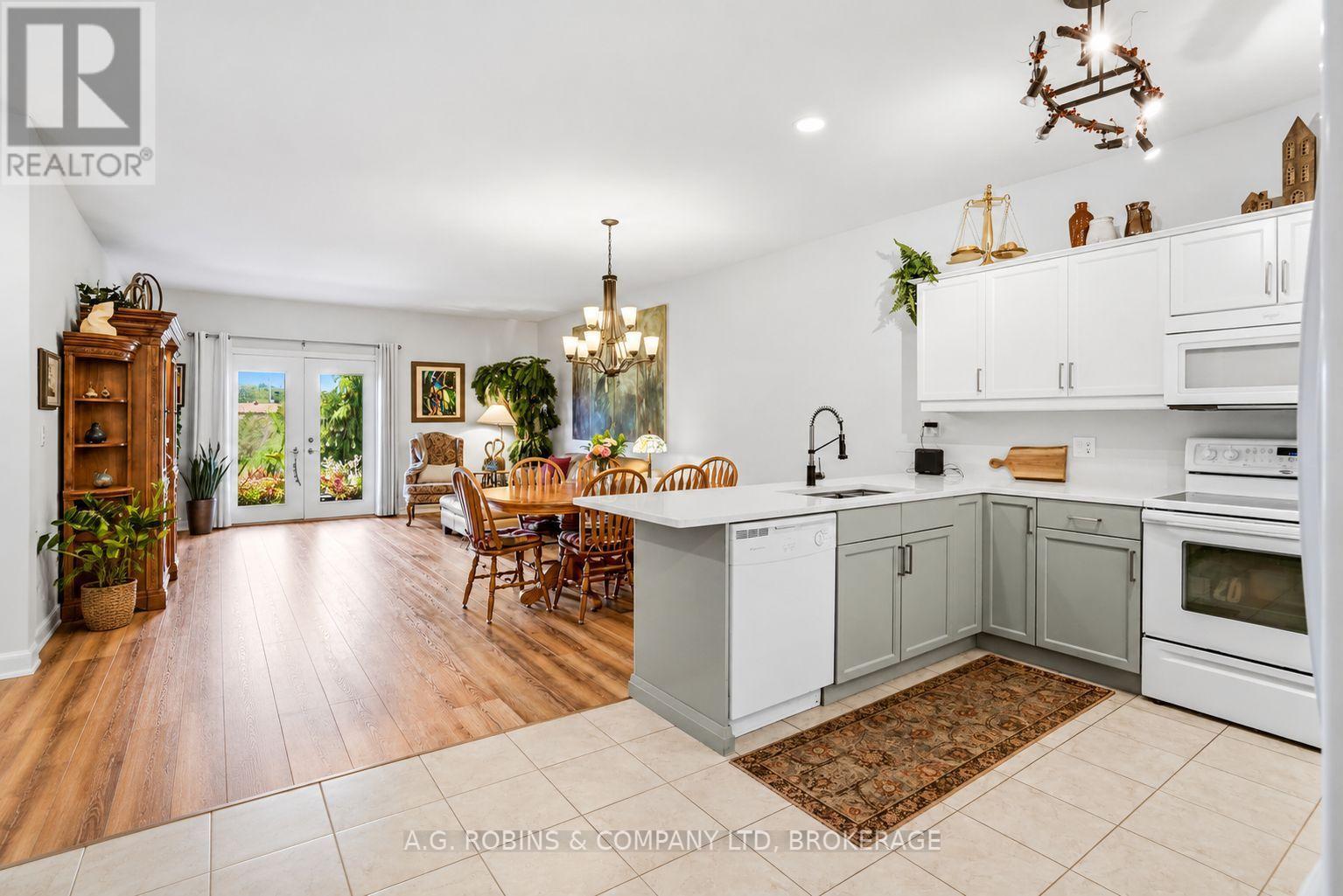 98 Maple Street, Port Colborne, Ontario  L3K 6G7 - Photo 9 - X13772734