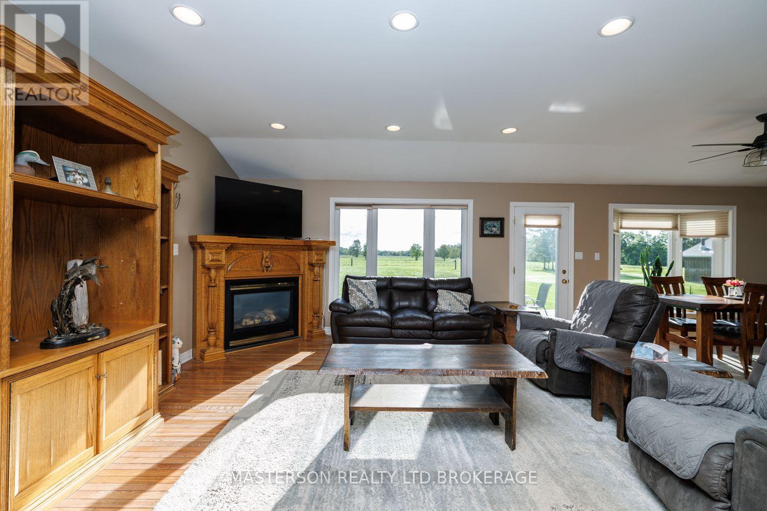 14064 King Road, Niagara Falls, Ontario  L2E 6S6 - Photo 11 - X13772774