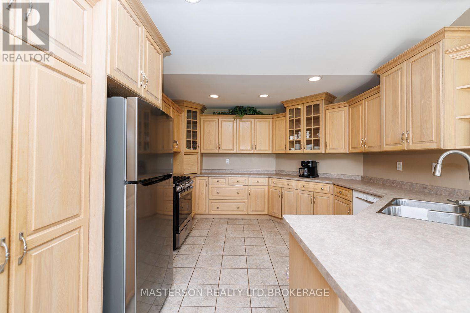 14064 King Road, Niagara Falls, Ontario  L2E 6S6 - Photo 15 - X13772774