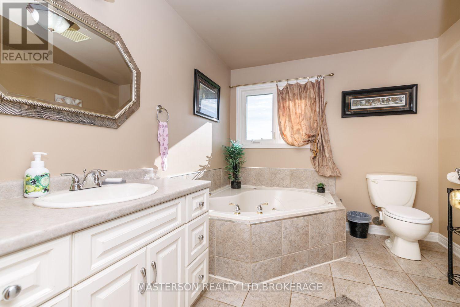 14064 King Road, Niagara Falls, Ontario  L2E 6S6 - Photo 19 - X13772774
