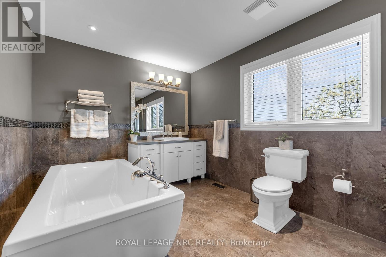 34 Marlene Stewart Drive, Pelham, Ontario  L3E 0S3 - Photo 28 - X13772998