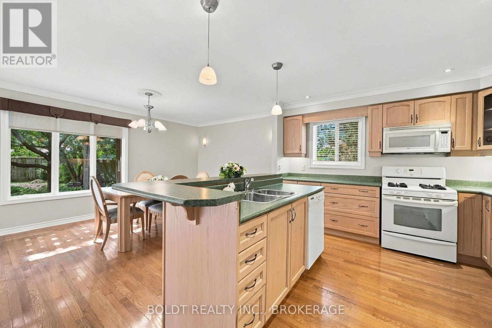 255 Sullivan Avenue, Thorold, Ontario  L2V 5G2 - Photo 19 - X13773044