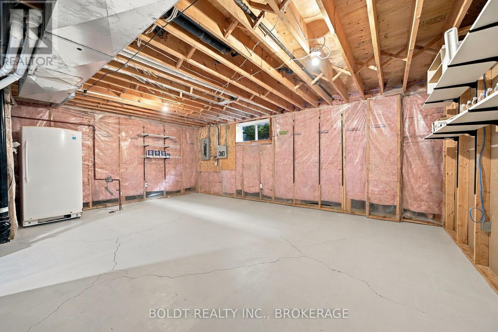 255 Sullivan Avenue, Thorold, Ontario  L2V 5G2 - Photo 34 - X13773044