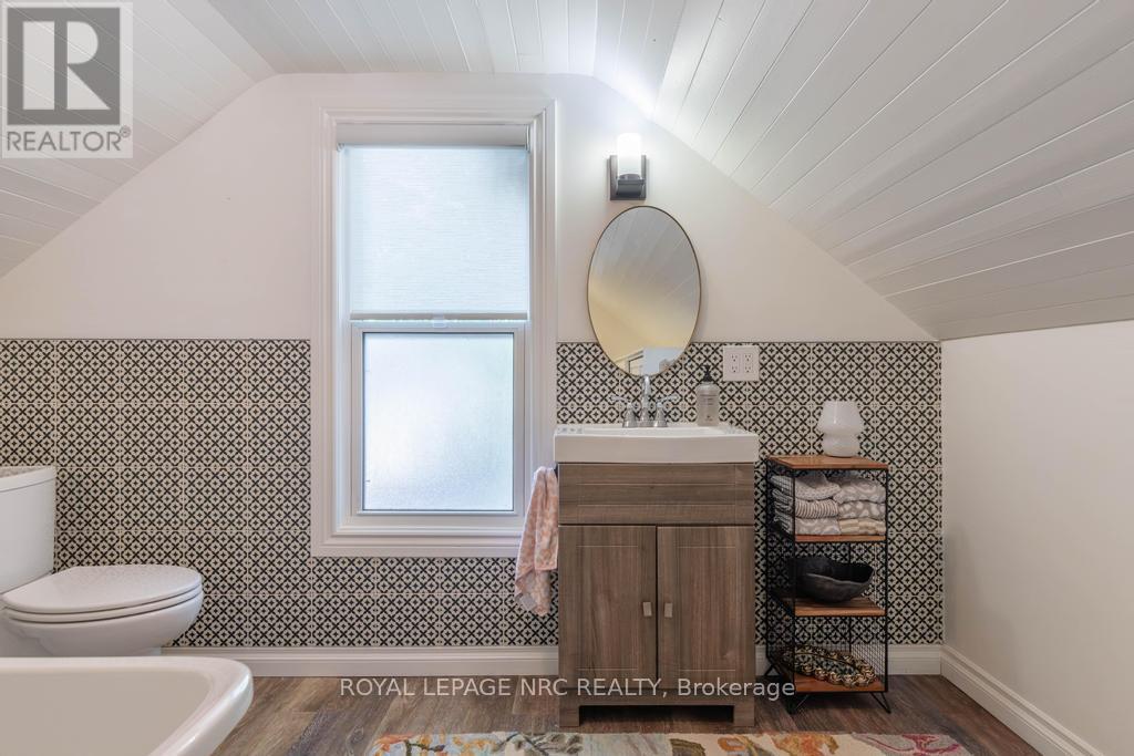 21 Johnston Street, St. Catharines, Ontario  L2N 5K7 - Photo 23 - X13773774
