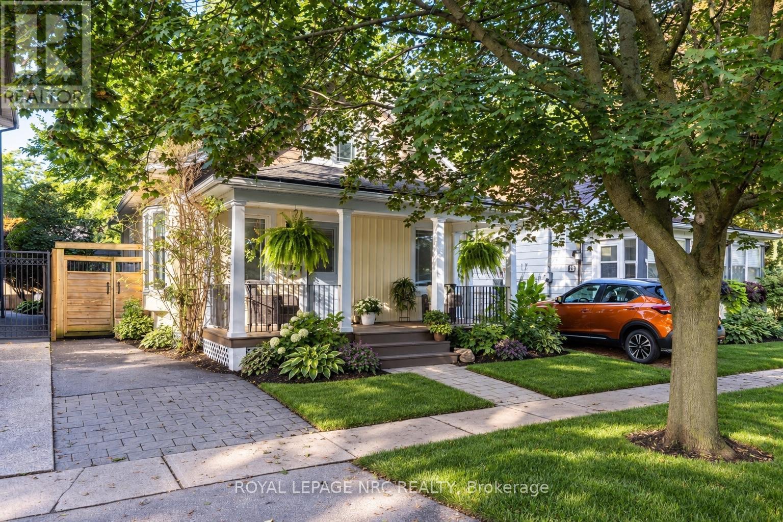 21 Johnston Street, St. Catharines, Ontario  L2N 5K7 - Photo 3 - X13773774