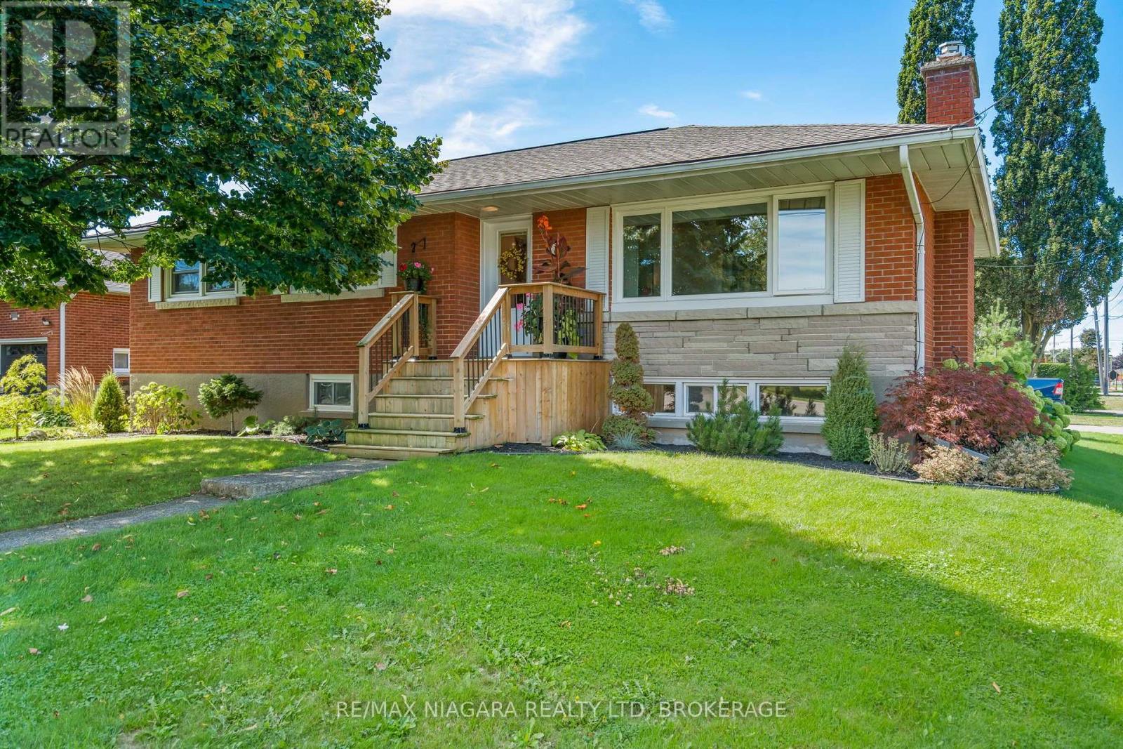 182 ROSEMOUNT AVENUE, Port Colborne, Ontario