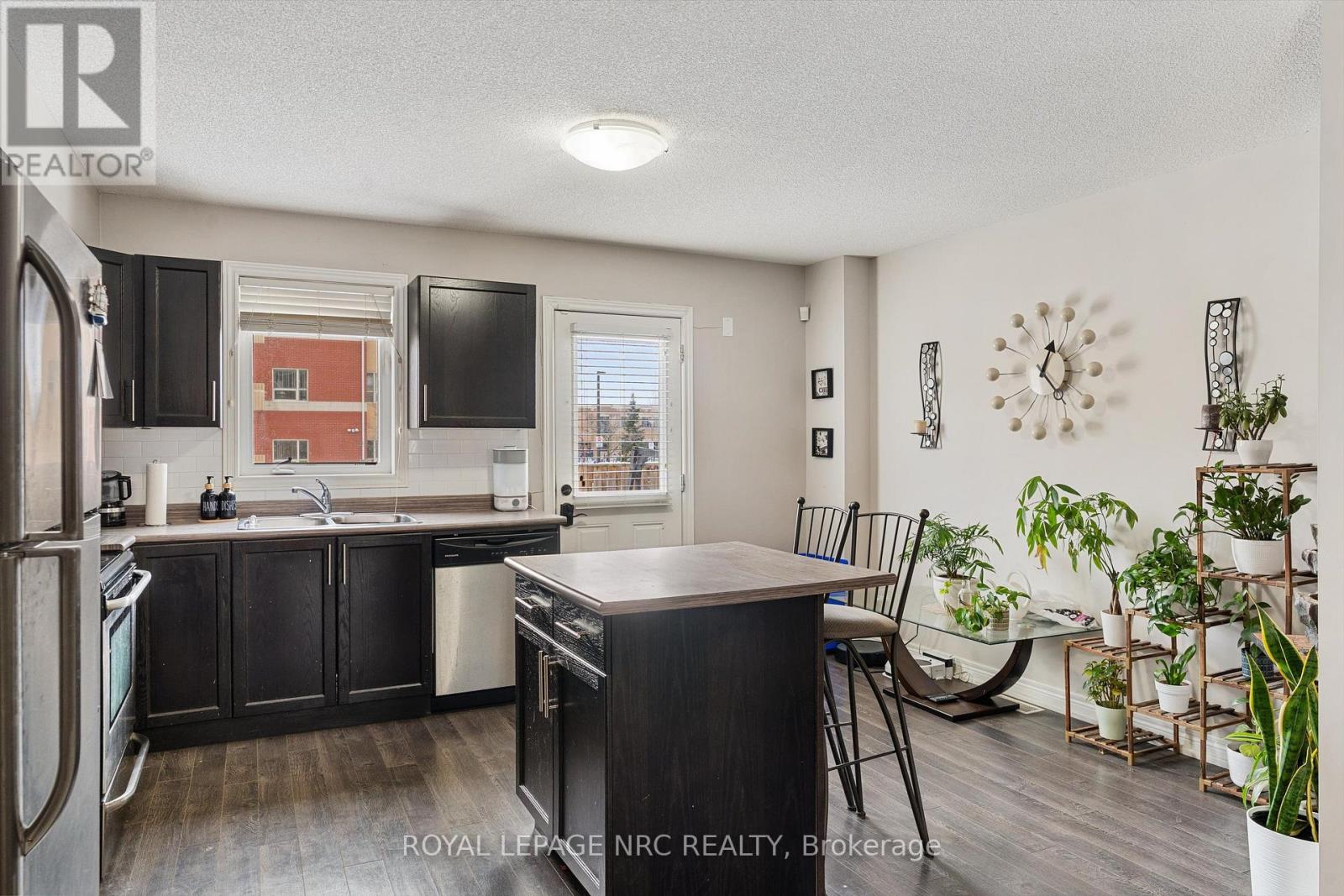 6 - 6118 Kelsey Crescent, Niagara Falls, Ontario  L2H 0M6 - Photo 9 - X13774546