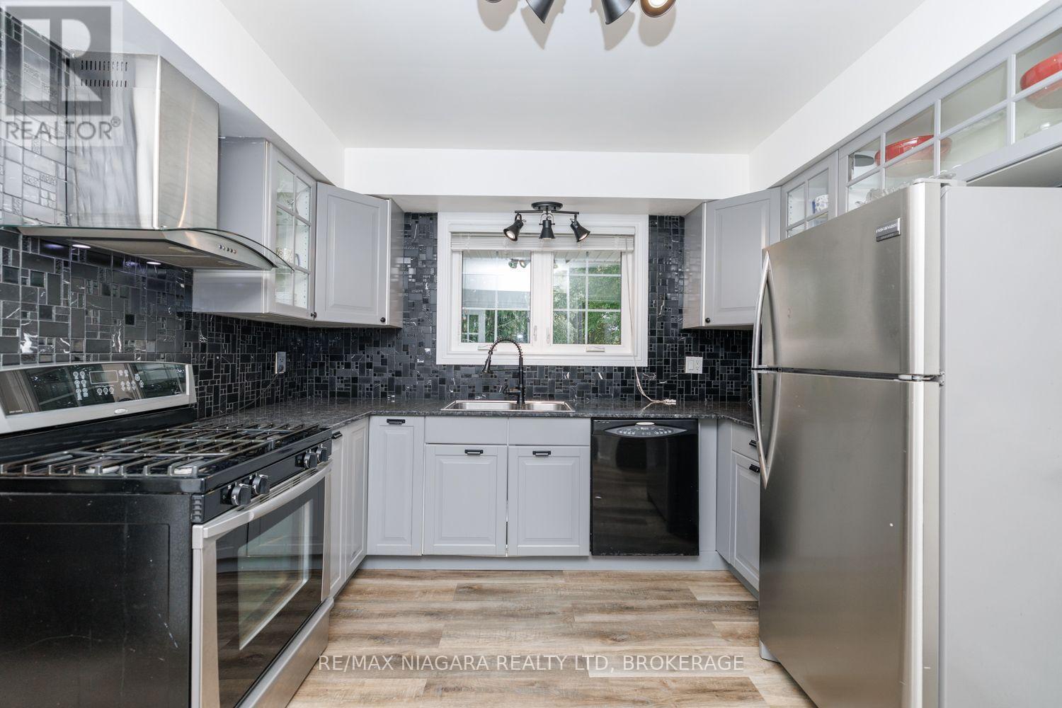 42 Strathcona Drive S, Pelham, Ontario  L0S 1E0 - Photo 12 - X13774838