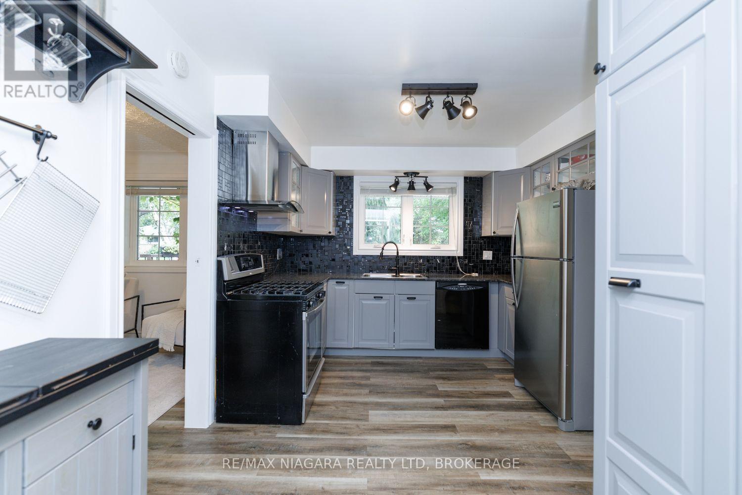 42 Strathcona Drive S, Pelham, Ontario  L0S 1E0 - Photo 13 - X13774838