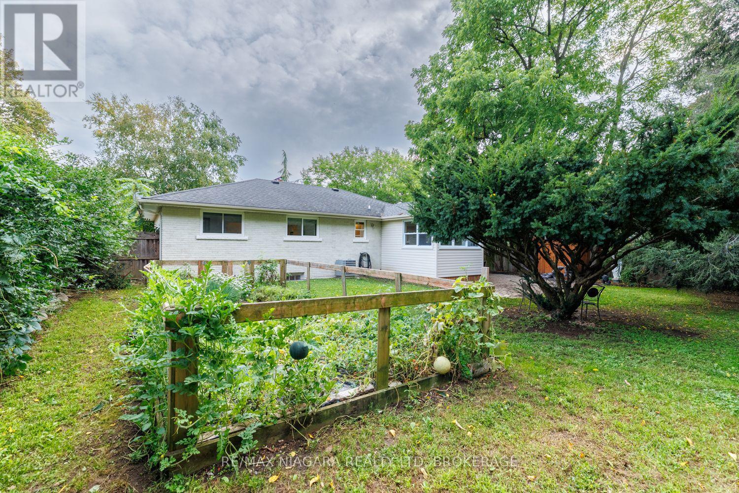 42 Strathcona Drive S, Pelham, Ontario  L0S 1E0 - Photo 43 - X13774838
