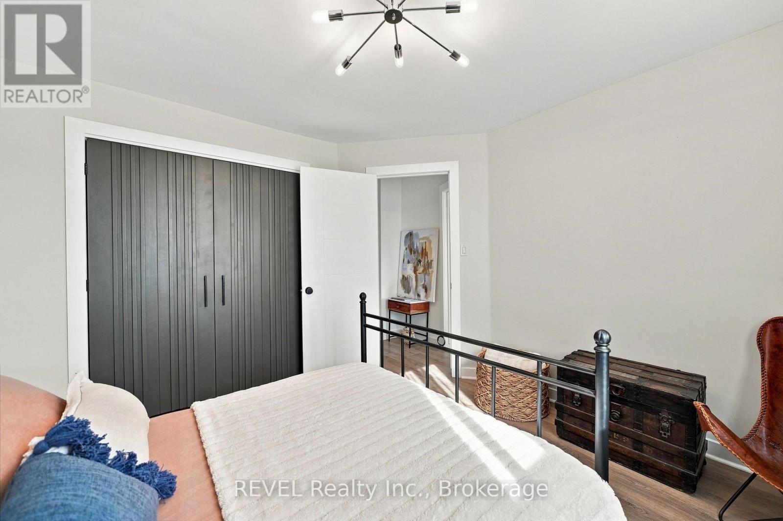 34 Oakwood Street, Port Colborne, Ontario  L3K 5E9 - Photo 13 - X13774970