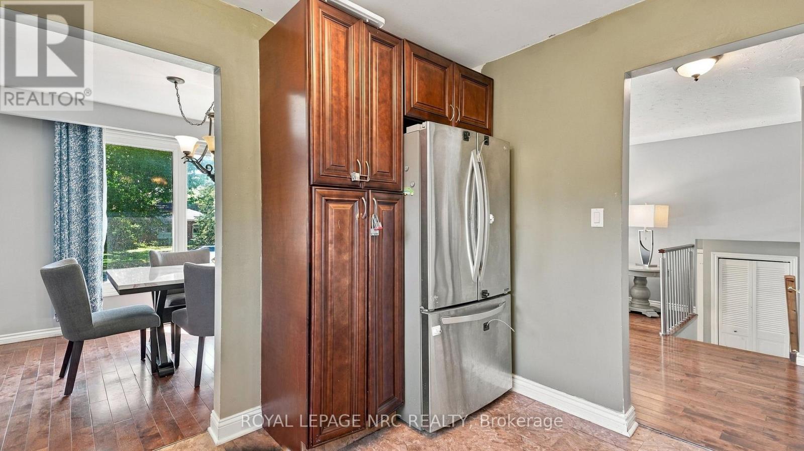 25 Sherwood Forest Trail, Welland, Ontario  L3C 5X7 - Photo 17 - X13775382