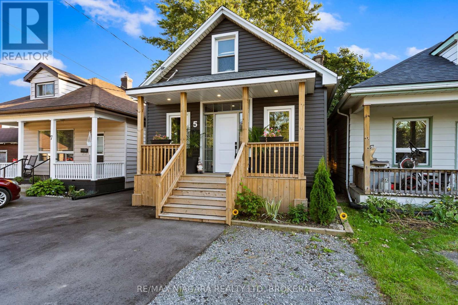 5 Cady Street, Welland, Ontario  L3B 4B5 - Photo 2 - X13776186