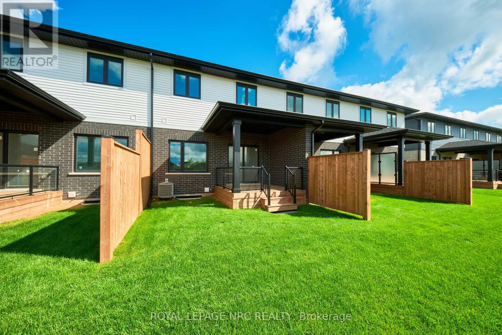 49 Harmony Way, Thorold, Ontario  L2V 0H2 - Photo 8 - X13776504