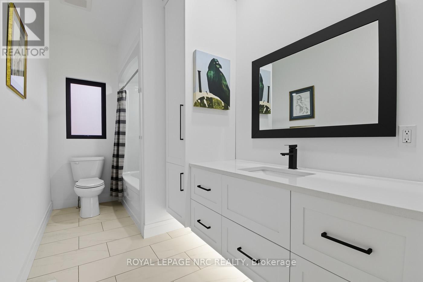 1007 Clare Avenue, Pelham, Ontario  L3C 3C2 - Photo 23 - X13777258